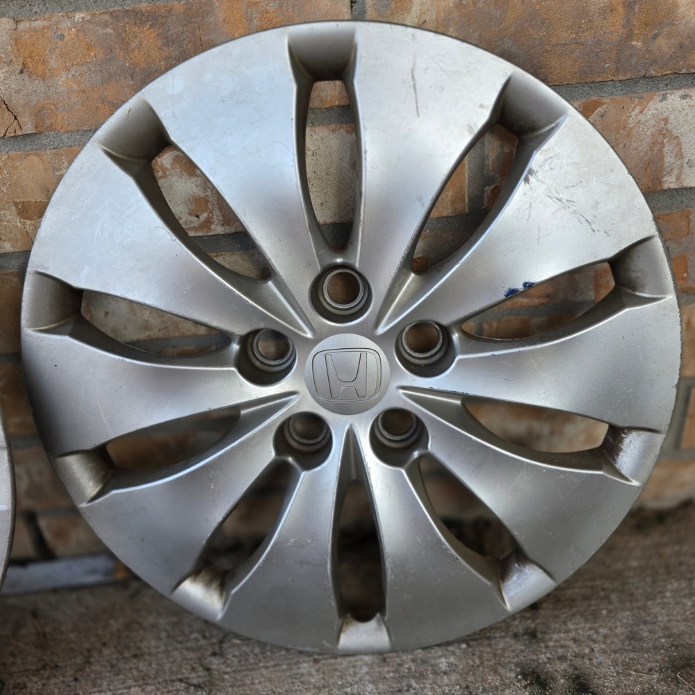 Honda Hubcaps 16 Inch Wheel Covers 44733-TA5-A00 Set of 4 Silver Good OEM - Picture 7 of 13